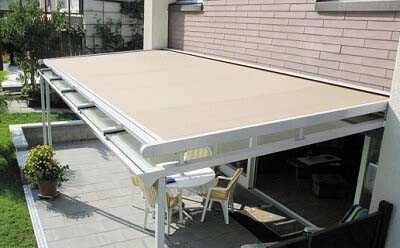 Instalación de toldo veranda a motor